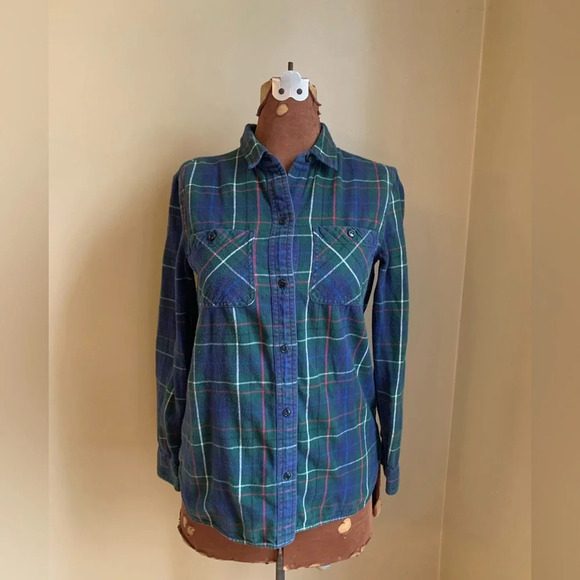 Madewell Tops - Madewell flannel, classic fit flannel plaid shirt